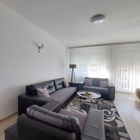 Private Apartments Prishtina Priştine Dış mekan fotoğraf
