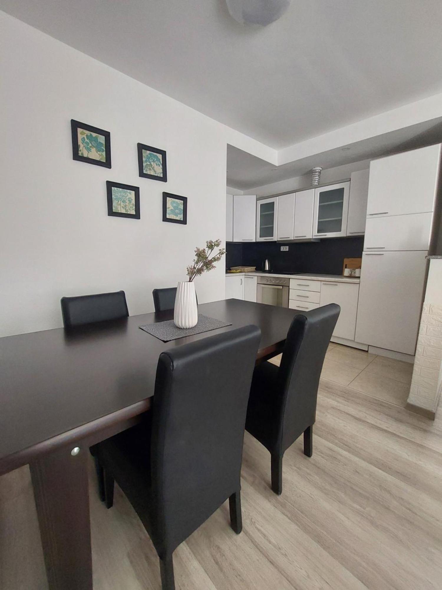 Private Apartments Prishtina Priştine Dış mekan fotoğraf